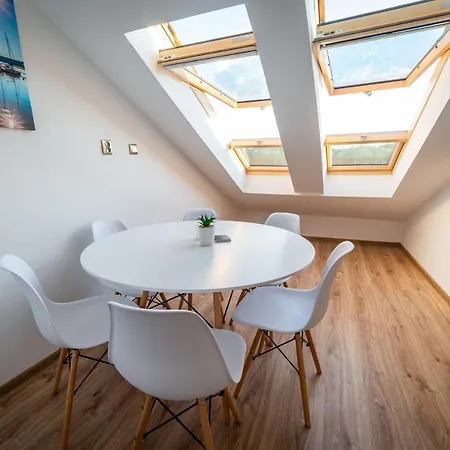 Nad Jeziorem * Mikołajki