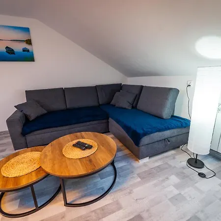 Lägenhet Nad Jeziorem